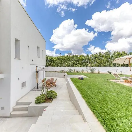 Villa Le Tarantine Aparthotel Taurisano