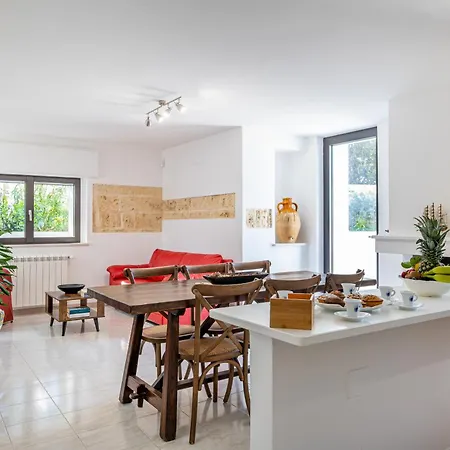 Apartahotel Le Tarantine 4*